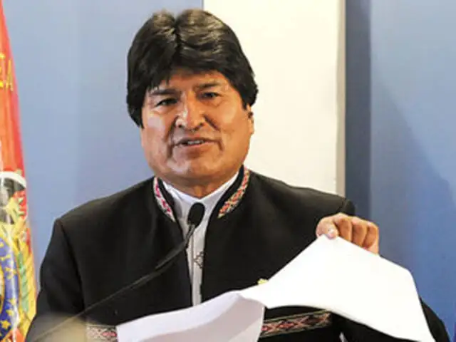 Bolivia: Evo Morales amenazó con nacionalizar empresas telefónicas