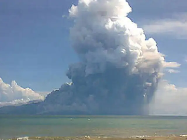 Indonesia: erupción de volcán Rokatenda deja al menos 5 muertos