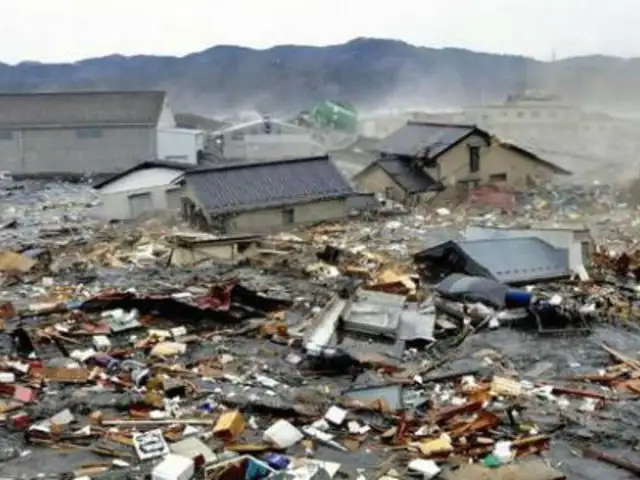 Difunden nuevas imágenes del devastador tsunami de Japón en el 2011