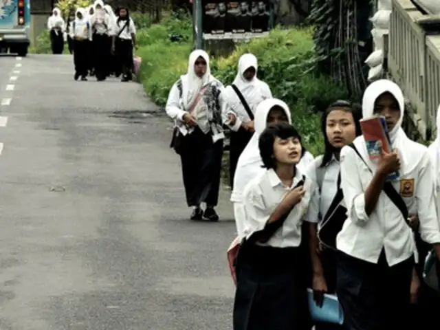 Polémica en Indonesia por prueba de virginidad obligatoria para escolares