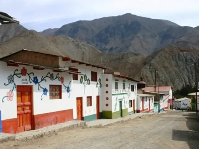 En Ruta: Conozca "Antioquía", el colorido pueblo pintado de Huarochirí