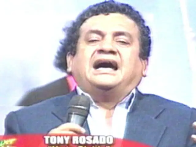 Tony Rosado arrancó la juerga de fin de semana cantando 'Ya te olvidé'