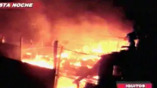 Iquitos: incendio arrasa con más de 20 casas en Barrio de Belén