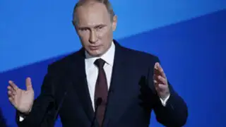 Vladimir Putin desafía al mundo y visita la anexada república de Crimea