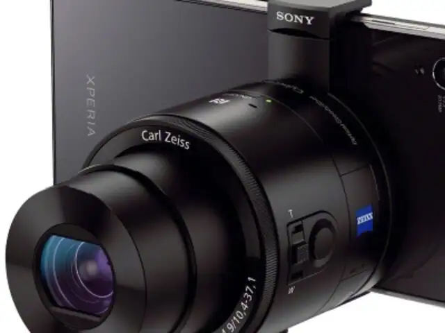 Sony presentó el Xperia Z1, primer smartphone que se transforma en cámara