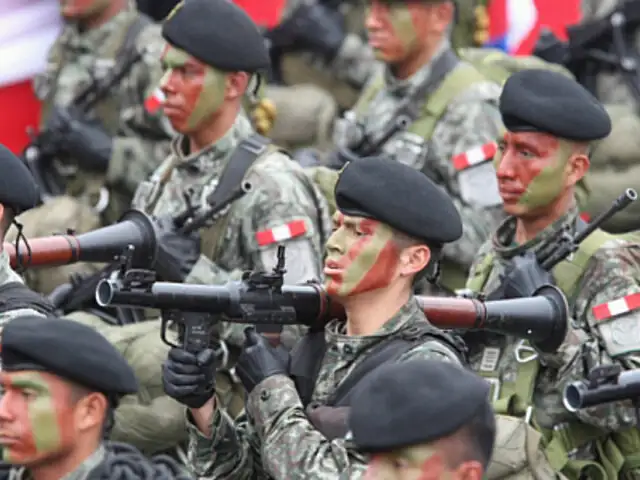 Ministro de Defensa aseguró aumento salarial para Fuerzas Armadas y PNP