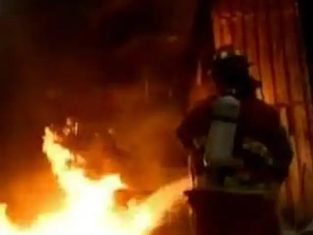 Comerciantes acusan a municipio de La Molina de provocar incendio en ferreterías