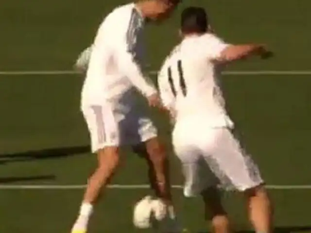 VIDEO: Cristiano "barre" a Gareth Bale y éste le responde con una "huacha"