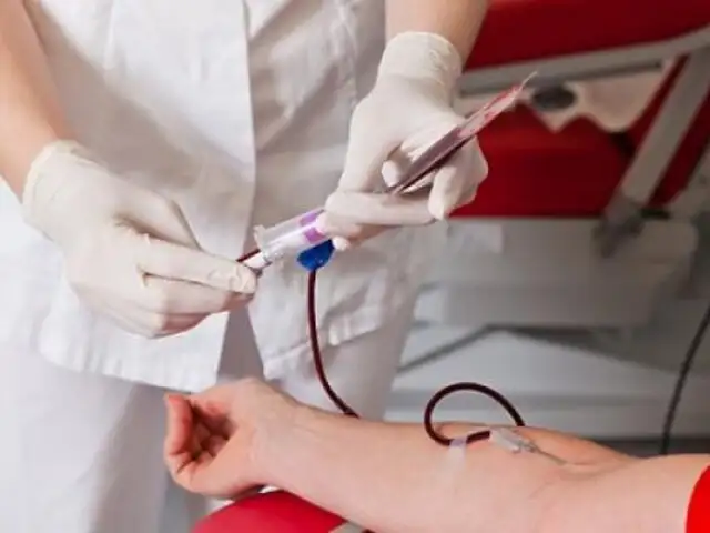 Hospital que pide sangre de mujeres vírgenes causa gran controversia en China