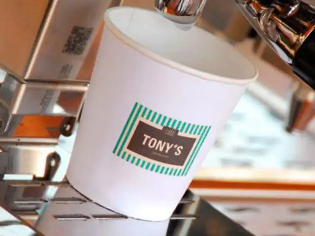 Servicio de catering móvil  de Tony’s Café llega al evento que usted desee