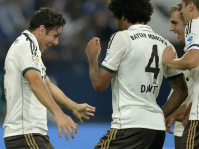 Bayern goleó (4 - 0) a Schalke 04 de Farfán, con gol de Claudio Pizarro