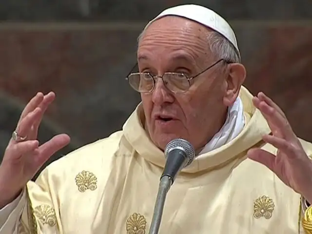 Papa Francisco asegura camino de salvación para católicos divorciados
