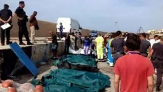 Más de 90 inmigrantes mueren en naufragio de una barcaza cerca de Italia