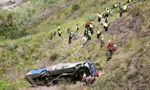 Huancavelica: Bus cae al abismo y deja al menos 19 muertos y 15 heridos
