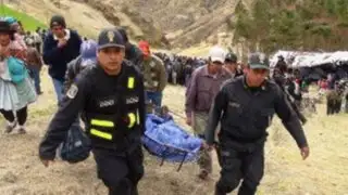 Confirman 20 muertos y 30 heridos tras volcadura de bus en Huancavelica