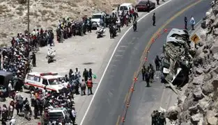 Arequipa: choque de bus interprovincial dejó 12 muertos