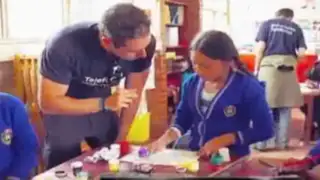 Alegrando Huancayo: extranjeros realizan talleres para llevar alegría a escolares