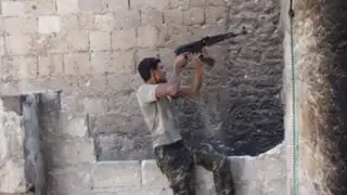 Rebeldes sirios difunden videos de ataques a fuerzas del gobierno