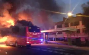Bus de transporte público se incendió en la Vía Evitamiento