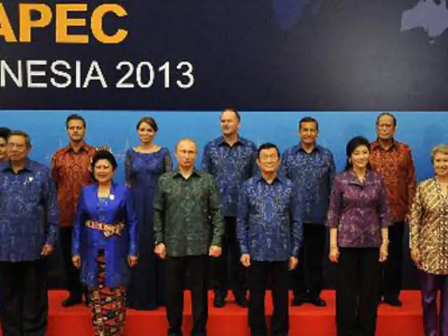 Presidente Humala participa en fotografía con los líderes de APEC 2013