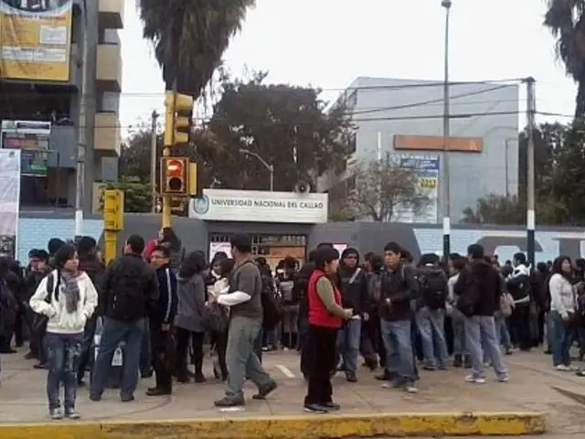 Alumnos toman Universidad del Callao en protesta por elecciones irregulares
