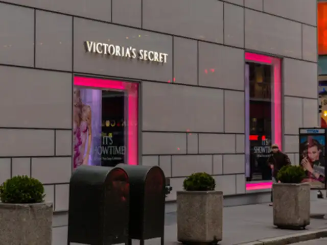 Sorprenden a adolescentes con feto en una bolsa en tienda de Victoria’s Secret