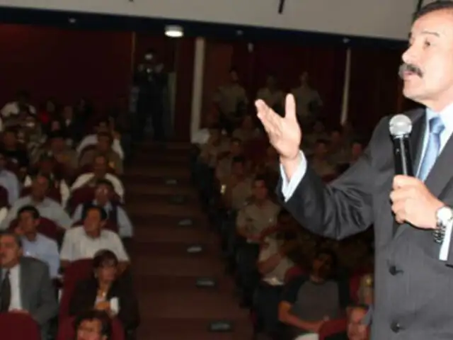 Exministro Miguel Hidalgo ofrece conferencia sobre Seguridad Ciudadana