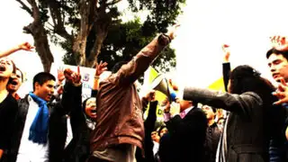 Universidad Garcilaso: sujetos golpearon a estudiantes en plantón contra rector