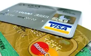 Afirman que bancos continúan cobro de membresía por uso de tarjeta de crédito