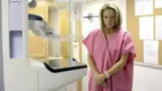 VIDEO: periodista descubre que sufre de cáncer de mama tras chequeo en vivo