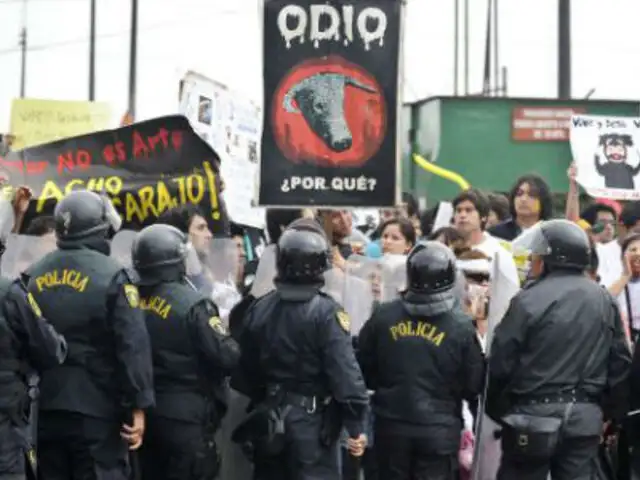 Activistas antitaurinos volvieron a manifestarse en la Plaza de Acho