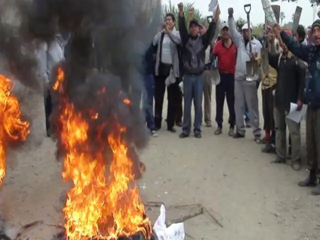 Azucareros de Pucalá saquean y queman local del Juzgado de Paz Letrado