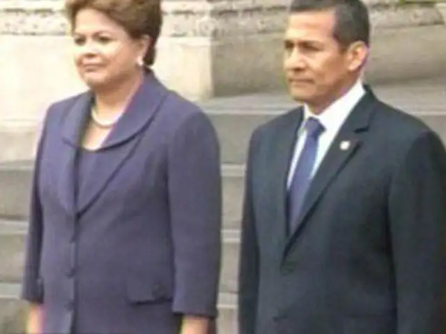 Dilma Rousseff se reúne en palacio con el presidente Ollanta Humala
