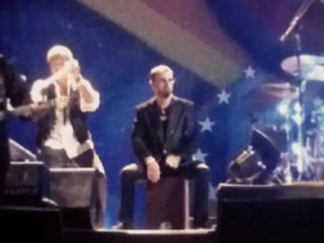 Ringo Starr sorprendió tocando cajón peruano en su concierto en Lima
