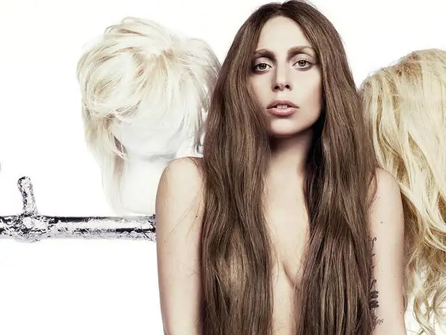 FOTOS: Lady Gaga provoca escándalo al mostrar casi todo en una fiesta de gala