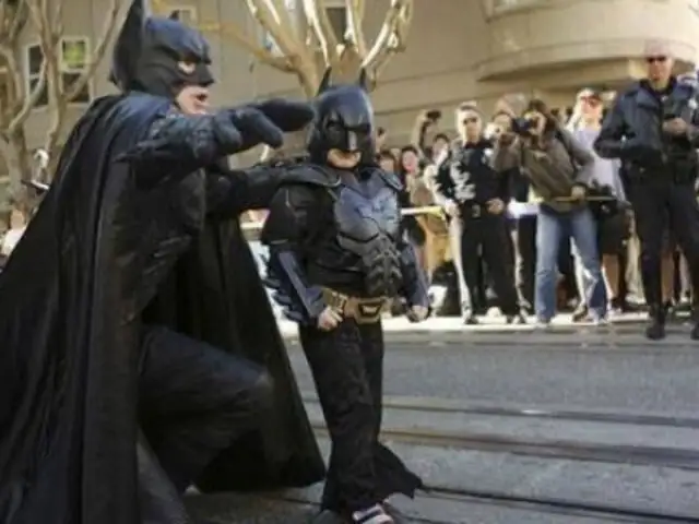 Niño de cinco años con leucemia cumplió sueño de ser Batman por un día