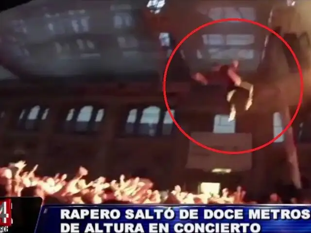 Rapero se lanzó al público en pleno concierto y terminó estrellado contra el piso