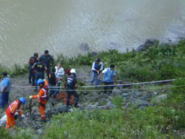 Pasco: tres muertos deja naufragio de bote en la laguna de Huicra