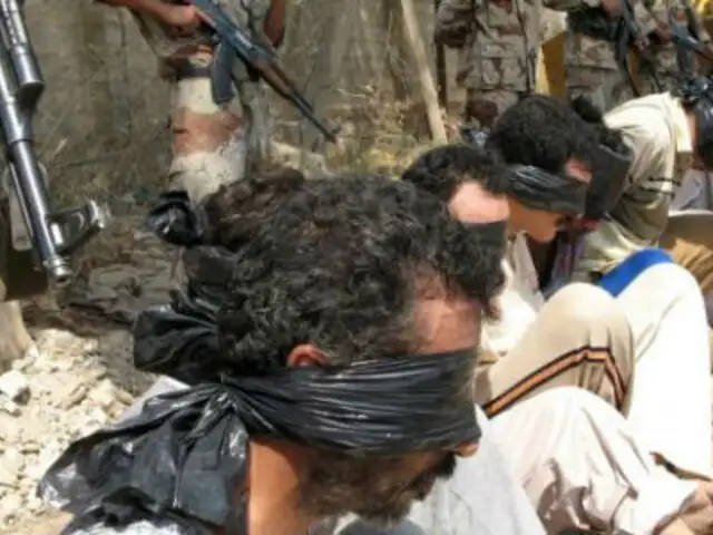 Rebeldes sirios son ejecutados en público por grupo vinculado a Al Qaeda