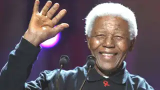 Líderes mundiales y artistas famosos lamentan partida de Nelson Mandela