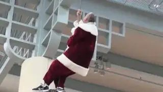 VIDEO: simpáticas anécdotas de Papá Noel cumpliendo su trabajo en Navidad