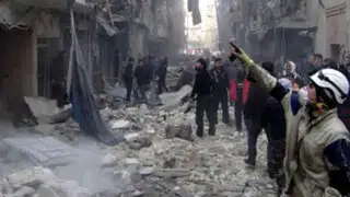 Aviación siria bombardea barrios de Alepo matando a 93 personas