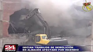 La Victoria: inician trabajos de demolición tras incendio en almacén de llantas