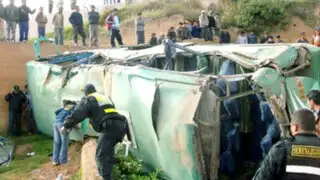 Al menos 14 muertos dejó despiste de bus en carretera Pativilca-Huaraz
