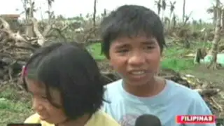 Filipinas: sobrevivientes del tifón Haiyan celebran Navidad entre escombros