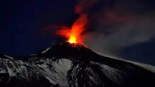 Italia: erupción del volcán Etna pone en alerta a las autoridades locales