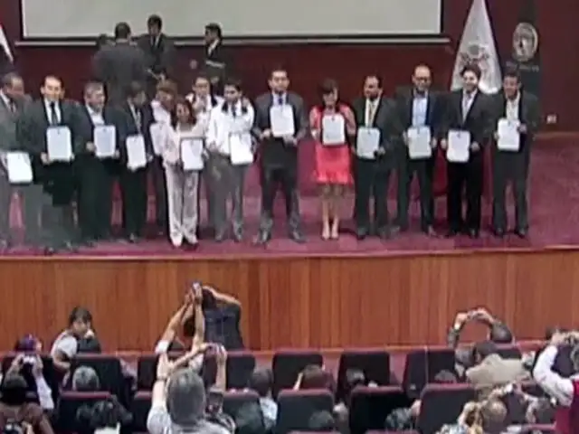 JNE entregó credenciales a 22 nuevos regidores de la Municipalidad de Lima
