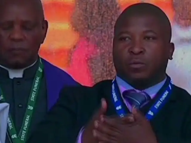 Falso intérprete en funeral de Mandela: Quería denunciar vulnerabilidad del gobierno