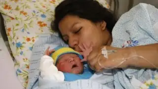 Ministra Ana Jara será madrina del primer bebé nacido el 2014