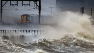 Decretan más de cien alertas por lluvias e inundaciones en el Reino Unido